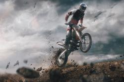 开云体育官网-冰与火的凯旋，萨内的璀璨光芒点亮英格兰对那不勒斯的压倒性胜利