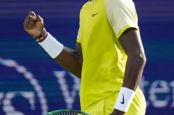 开云体育入口-意大利网球队力克法国网球队，西西帕斯三分雨点燃全场