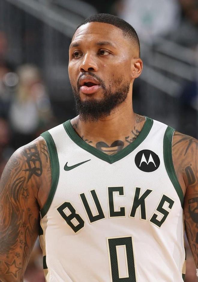 篮网B队爆冷公牛，利拉德送出助攻