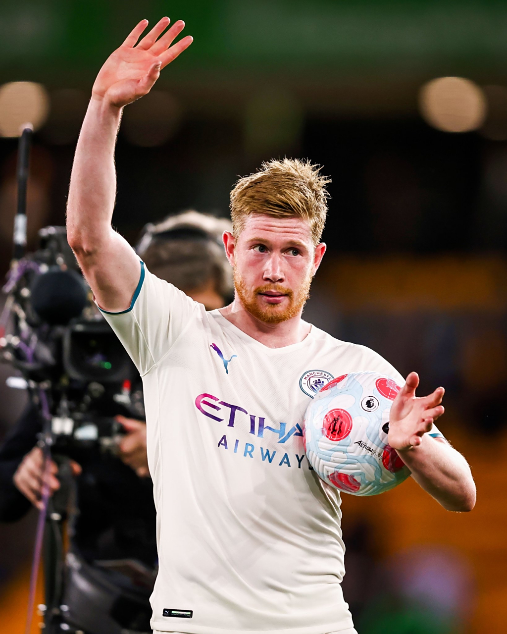 韩国血洗里昂，德布劳内完成帽子戏法