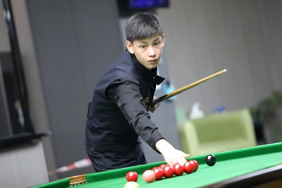 爆冷！S赛强队意外出局震惊全场