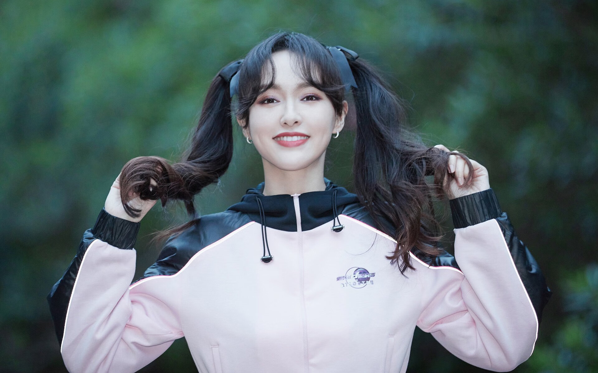 布鲁克林之夜与天山之巅，当篮网加时鏖战新疆队，锡安那一记跨越平行宇宙的制胜球