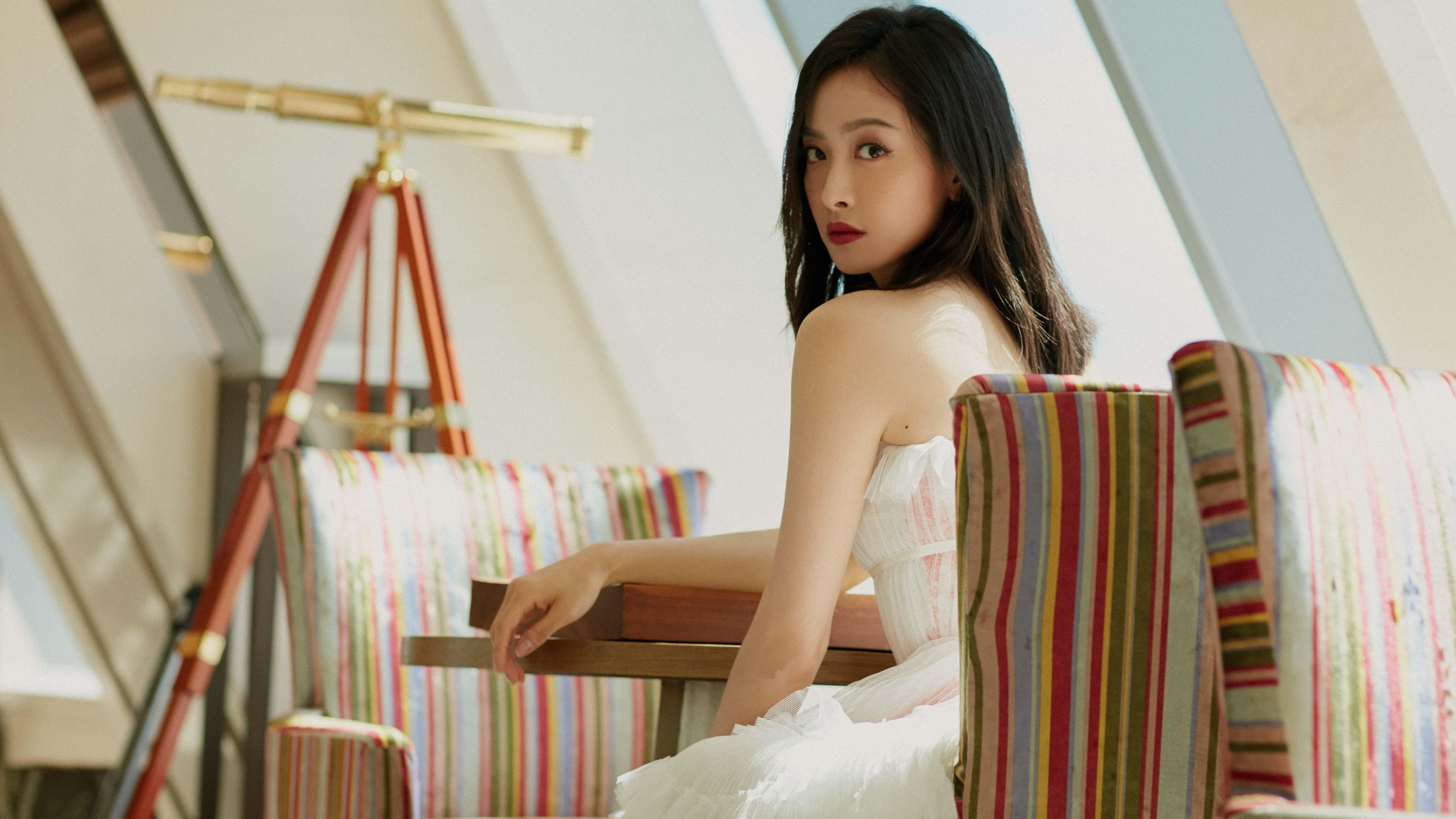 极速与对抗，从巴林赛道到篮球场的策略博弈—当F1揭幕战遇上骑士火箭大战