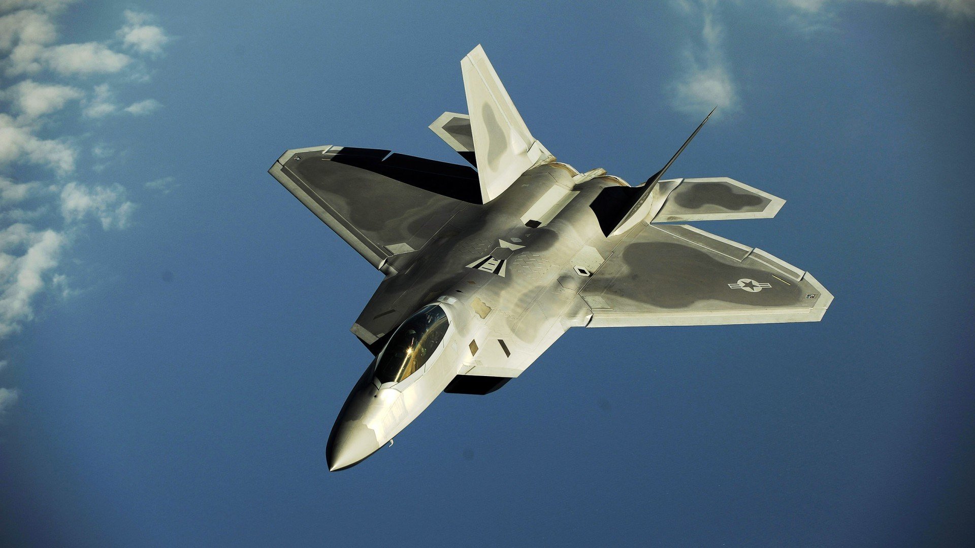 史无前例！加拿大国家队友谊赛狂胜尼斯，坎特意外成为关键先生